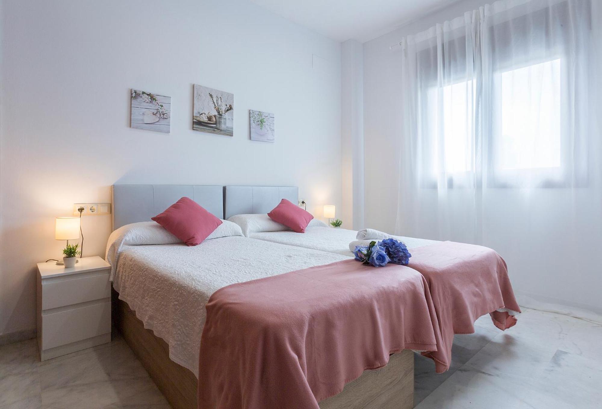 Aticos Lux Sevilla Piscina Parking Apartment *