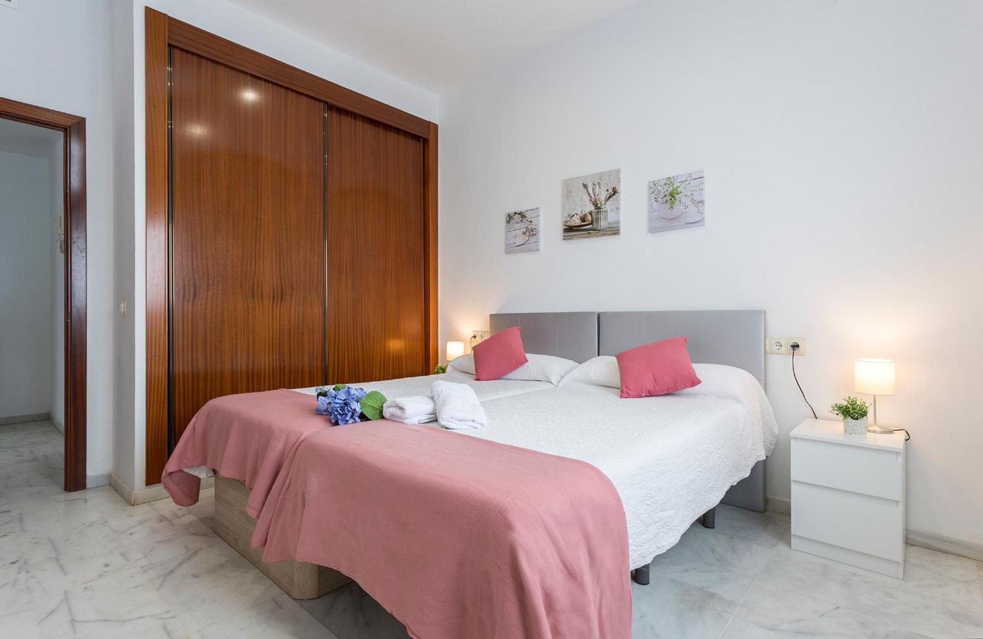 Aticos Lux Sevilla Piscina Parking Bormujos
