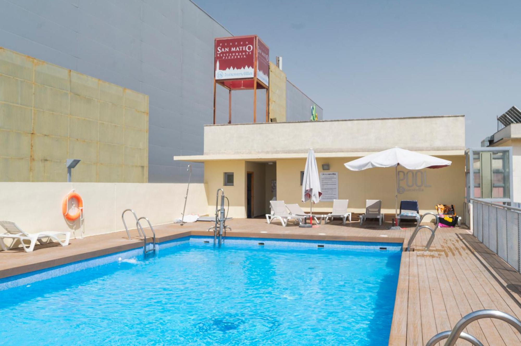 Aticos Lux Sevilla Piscina Parking Apartment Bormujos